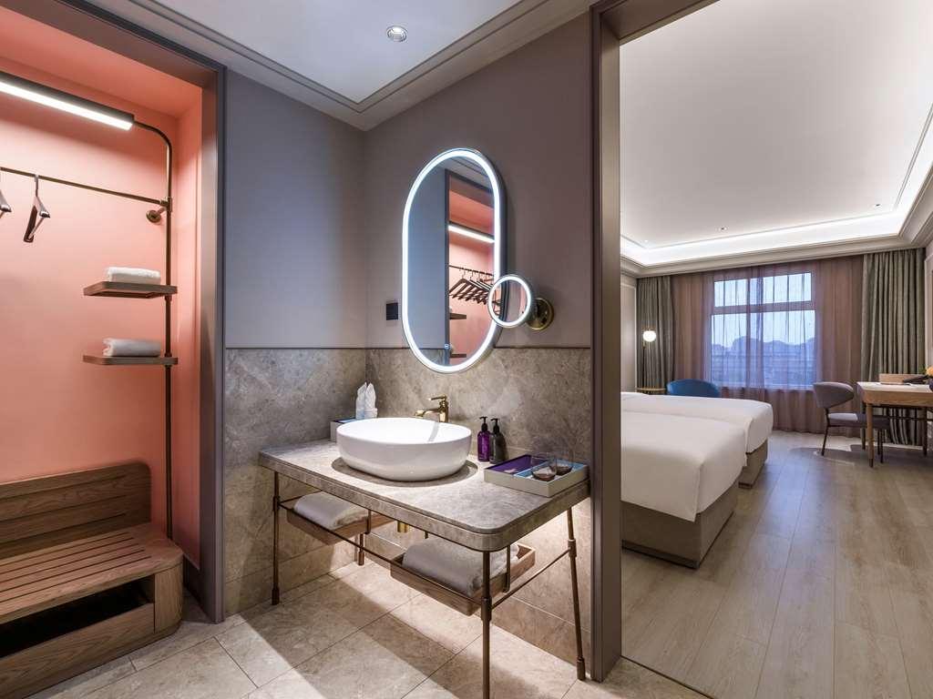 Mercure Shanghai Jinqiao Exterior photo