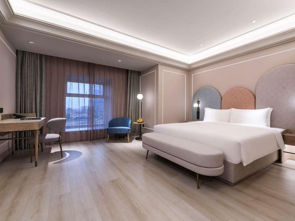 Mercure Shanghai Jinqiao Exterior photo